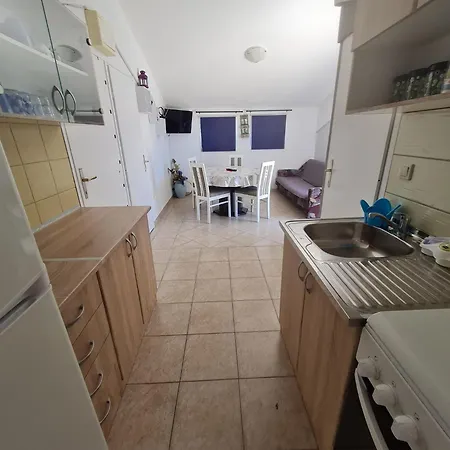 Iva Апартаменты *